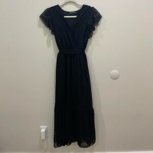 Chic Black Maxi Dress with Flutter Sleeves